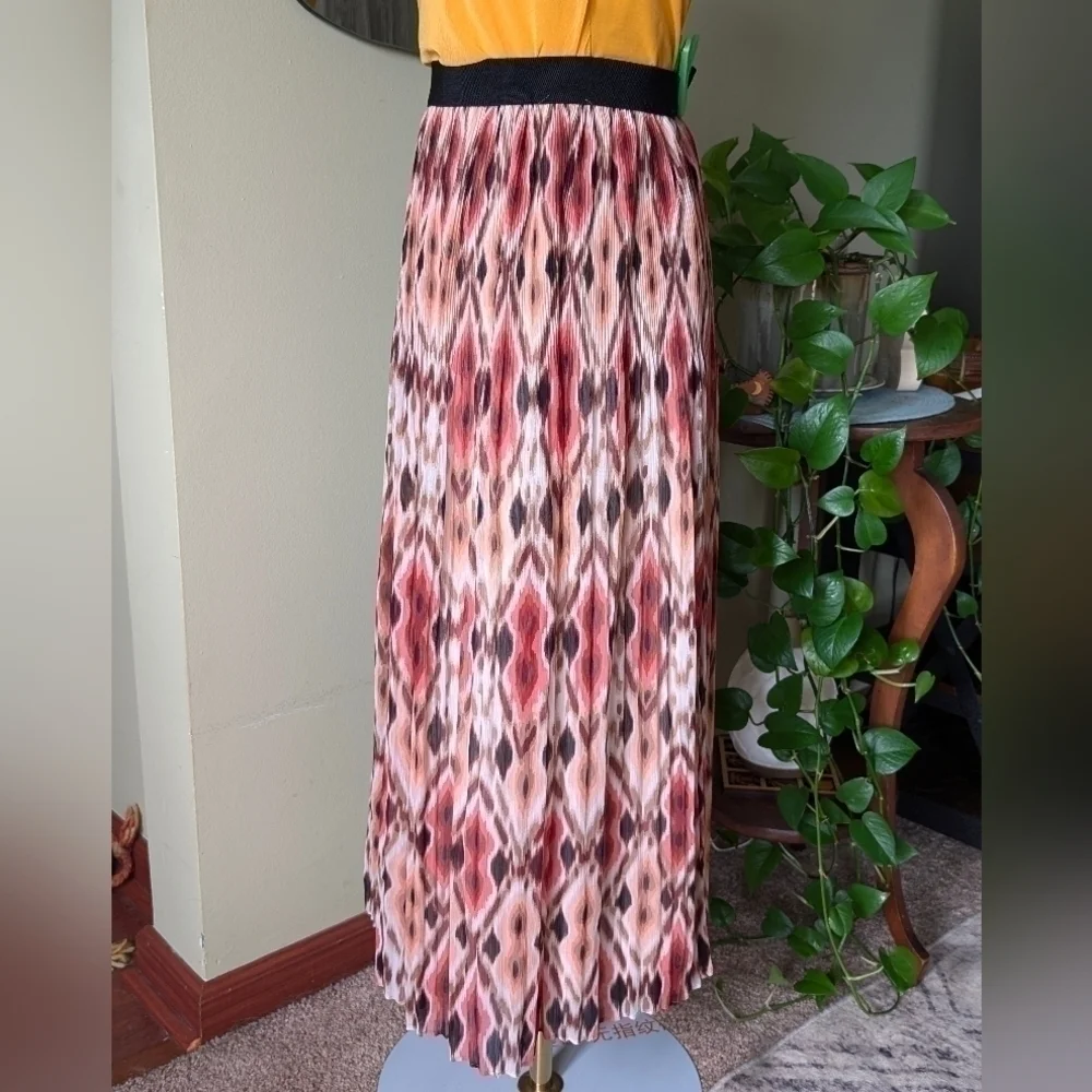 Maxi Skirt - Picture 4 of 10